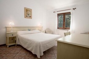 Отель Agriturismo Nuraghe Tuttusoni  Альенту